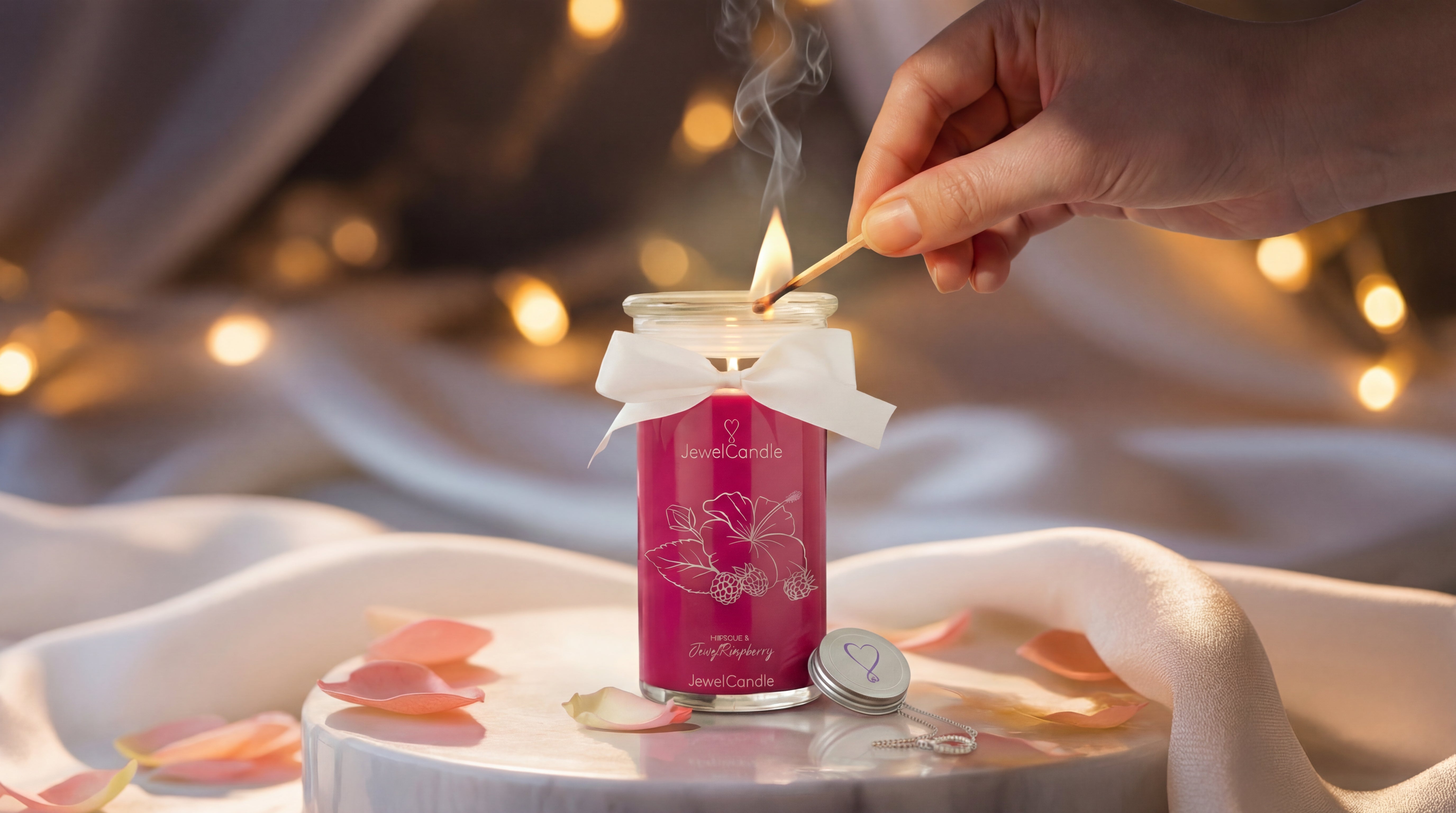 Juwelkerze mit Halskette